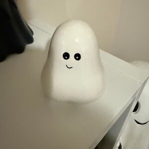 Viral Big Lots Ceramic White Ghost Figurine Halloween Decoration Decor